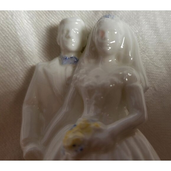Wedgwood England Bone China Wedding Day 1996 CAKE TOPPER Bride Groom vintage EUC - Picture 9 of 9